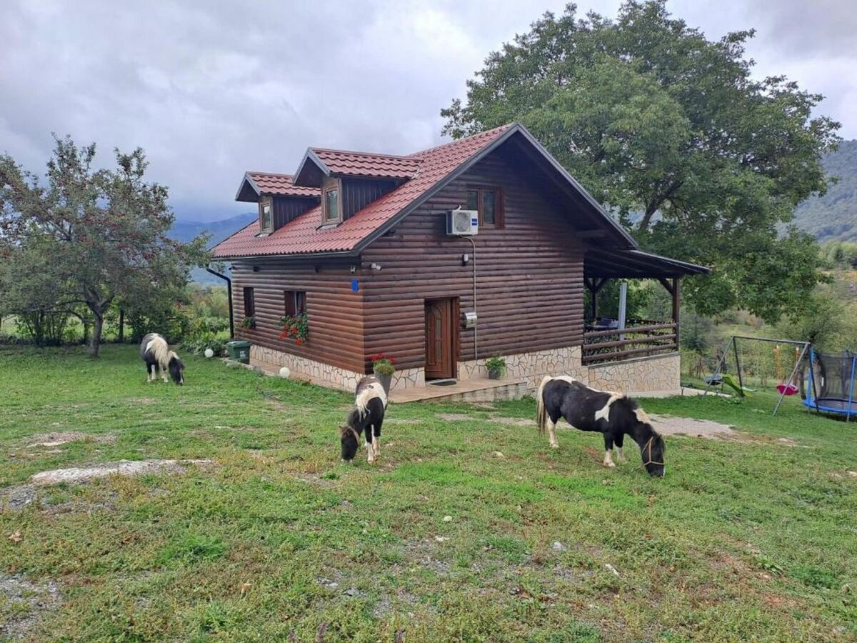 Holiday house Matan House - Two Bedroom Holiday Home with Hot Tub - Outdoor photo 2