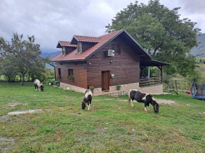 Holiday house Matan House - Two Bedroom Holiday Home with Hot Tub - Outdoor photo 2