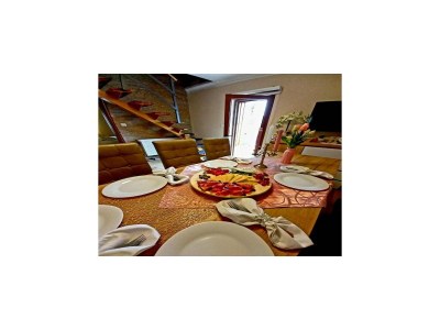 Holiday house Matan House - Two Bedroom Holiday Home with Hot Tub - Features photo 27