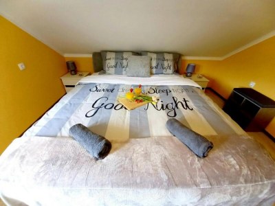 Holiday house Matan House - Two Bedroom Holiday Home with Hot Tub - Features photo 30