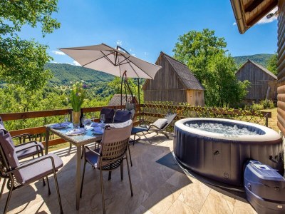 Holiday house Matan House - Two Bedroom Holiday Home with Hot Tub - Outdoor photo 34