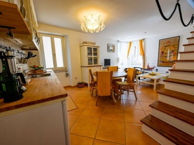 Apartment Sleek and Trendy Downtown Apartment - One Bedroom Apartment - Features photo 12