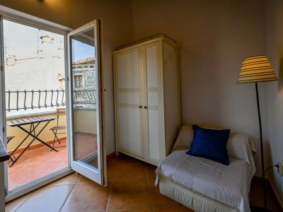 Apartment Sleek and Trendy Downtown Apartment - One Bedroom Apartment - Features photo 18