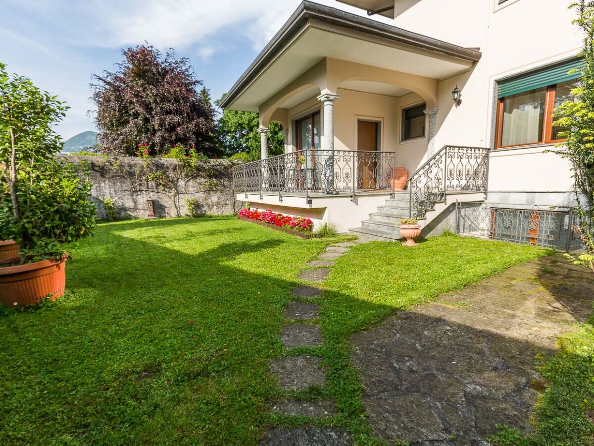 Holiday house La Petite Dame - Outdoor photo 2