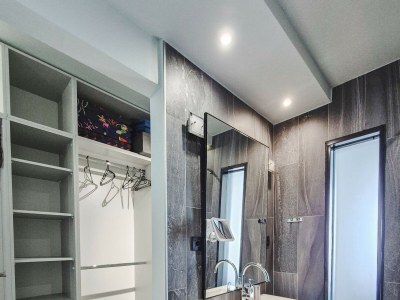 Apartment Apartment LaVilla - Two Bedroom Apartment with Balcony and Sea View (Žuti) - Features photo 8