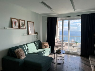 Apartment Apartment LaVilla - Two Bedroom Apartment with Balcony and Sea View (Žuti) - Features photo 29