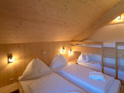 Chalet Chalet # 13b mit 4 Schlafzimmer IR-Sauna & Whirlpool - Features photo 14