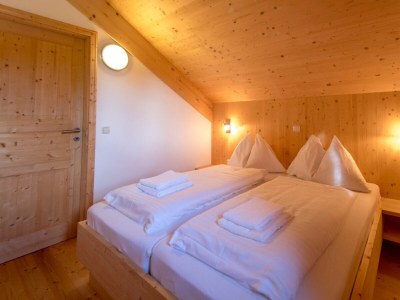 Chalet Chalet # 13b mit 4 Schlafzimmer IR-Sauna & Whirlpool - Features photo 16