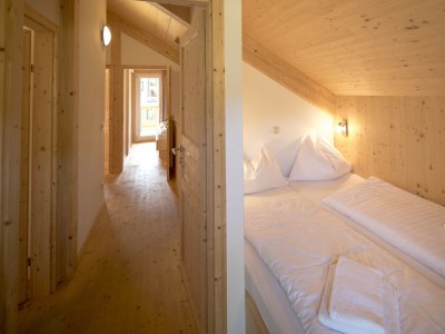 Chalet Chalet # 63a mit 4 Schlafzimmer IR-Sauna & Whirlpool - Features photo 16