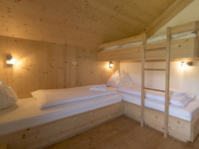 Chalet Chalet # 63a mit 4 Schlafzimmer IR-Sauna & Whirlpool - Features photo 17