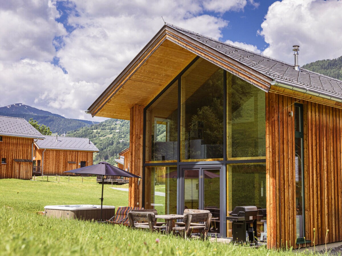 Chalet Premium Chalet # 19 mit IR-Sauna & Whirlpool