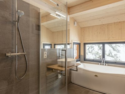 Chalet Superior Chalet mit Whirlpoolwanne innen - Features photo 18