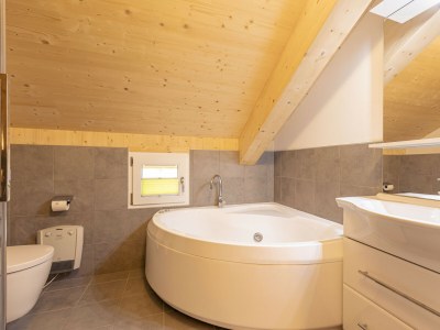 Chalet Superior Ferienhaus # 57 mit IR-Sauna & Whirlwanne - Features photo 16