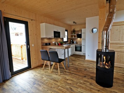 Chalet Superior Ferienhaus # 63 mit IR-Sauna & Whirlwanne - Features photo 9