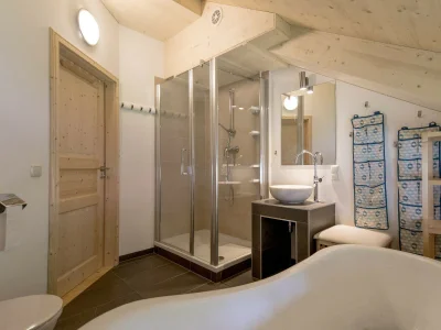 Chalet Chalet # 45 mit 4 Schlafzimmern - Features photo 14