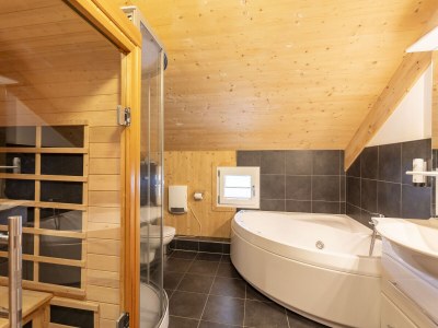 Chalet Chalet # 2a mit 4 Schlafzimmer IR-Sauna & Whirlpool - Features photo 15