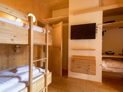 Chalet Chalet # 12a mit 4 Schlafzimmer IR-Sauna & Whirlpool - Features photo 17