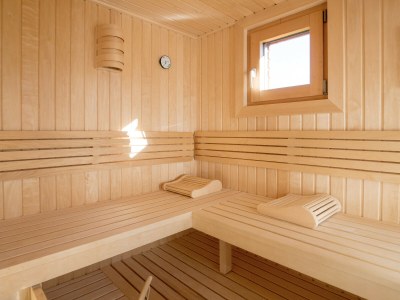 Chalet Chalet # 16 mit 4 Schlafzimmer Sauna & Whirlpool - Features photo 16