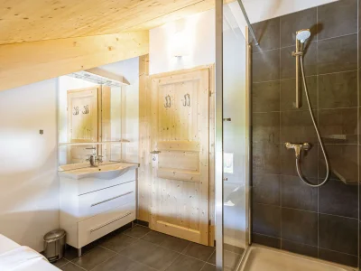 Chalet Chalet # 49a mit 4 Schlafzimmer IR-Sauna & Whirlpool - Features photo 18