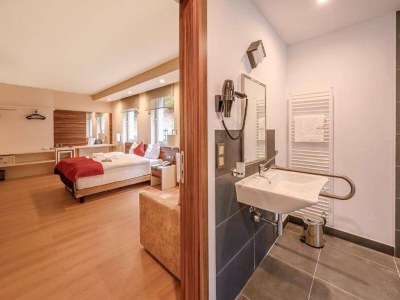 Apartment Schwarzbachtal Rollstuhlgerechtes Doppelzimmer - Features photo 15