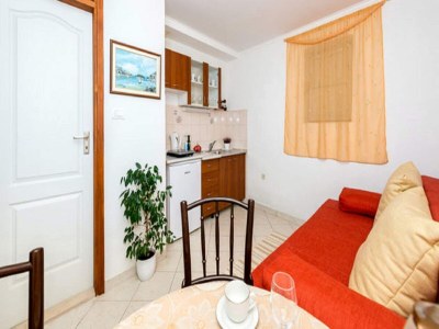 Apartment Apartments Nicol - One-Bedroom Apartment with Terrace - Features photo 7