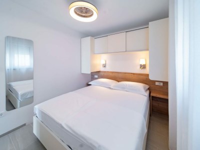 Apartment Apartments Arti Homes Rab Banjol - One Bedroom Apartment With Terrace (Arti 1) - Features photo 6