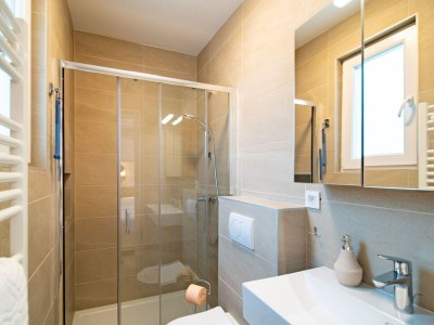 Apartment Apartments Arti Homes Rab Banjol - Two Bedroom Apartment With Terrace (Arti 2) - Features photo 11