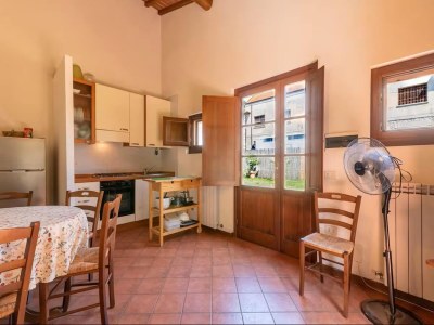 Apartment Apartment in Laterina with garden - Features photo 12