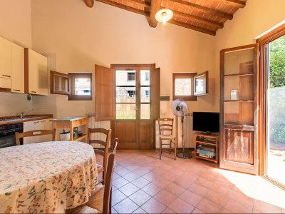 Apartment Apartment in Laterina with garden - Features photo 14