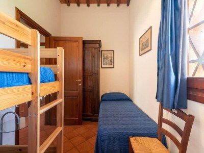 Apartment Apartment in Laterina with garden - Features photo 20