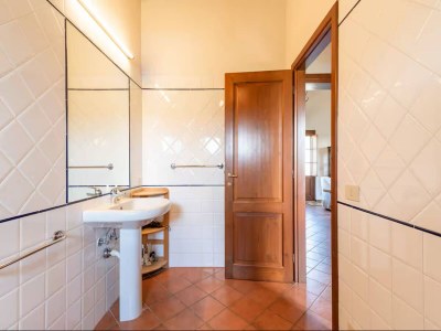 Apartment Apartment in Laterina with garden - Features photo 15