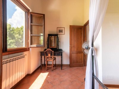 Apartment Apartment in Laterina with garden - Features photo 18