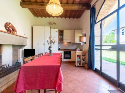 Apartment Apartment in Laterina with shared pool - Features photo 17