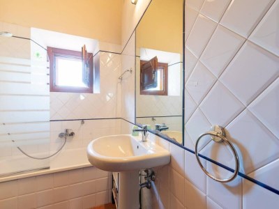 Apartment Apartment in Laterina with shared pool - Features photo 23