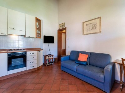 Apartment Apartment 500 m from Laterina Centre - Features photo 8