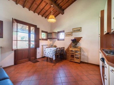 Apartment Apartment 500 m from Laterina Centre - Features photo 11