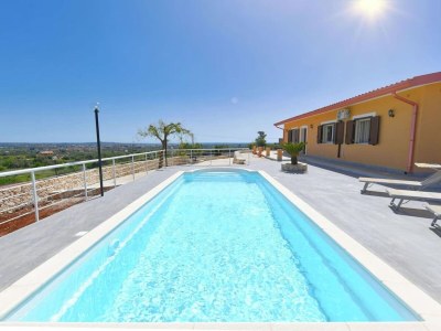 Holiday house Ferienhaus in Florida mit Pool in Solarino - Holiday house