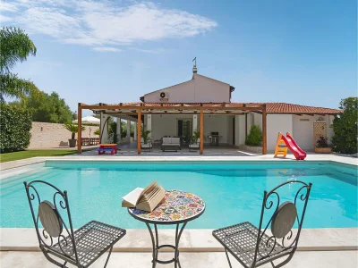 Villa Spacious villa in Siracusa with private garden in Floridia - Villa