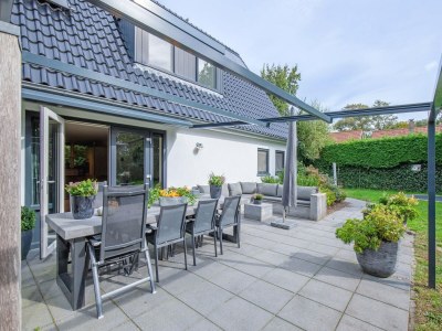 Holiday house Schöne Villa am Waldrand - Outdoor photo 2