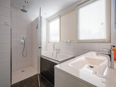 Holiday house Schöne Villa am Waldrand - Features photo 5