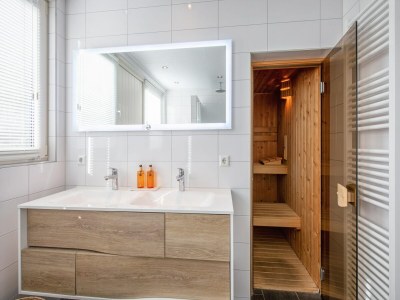 Holiday house Schöne Villa am Waldrand - Features photo 11