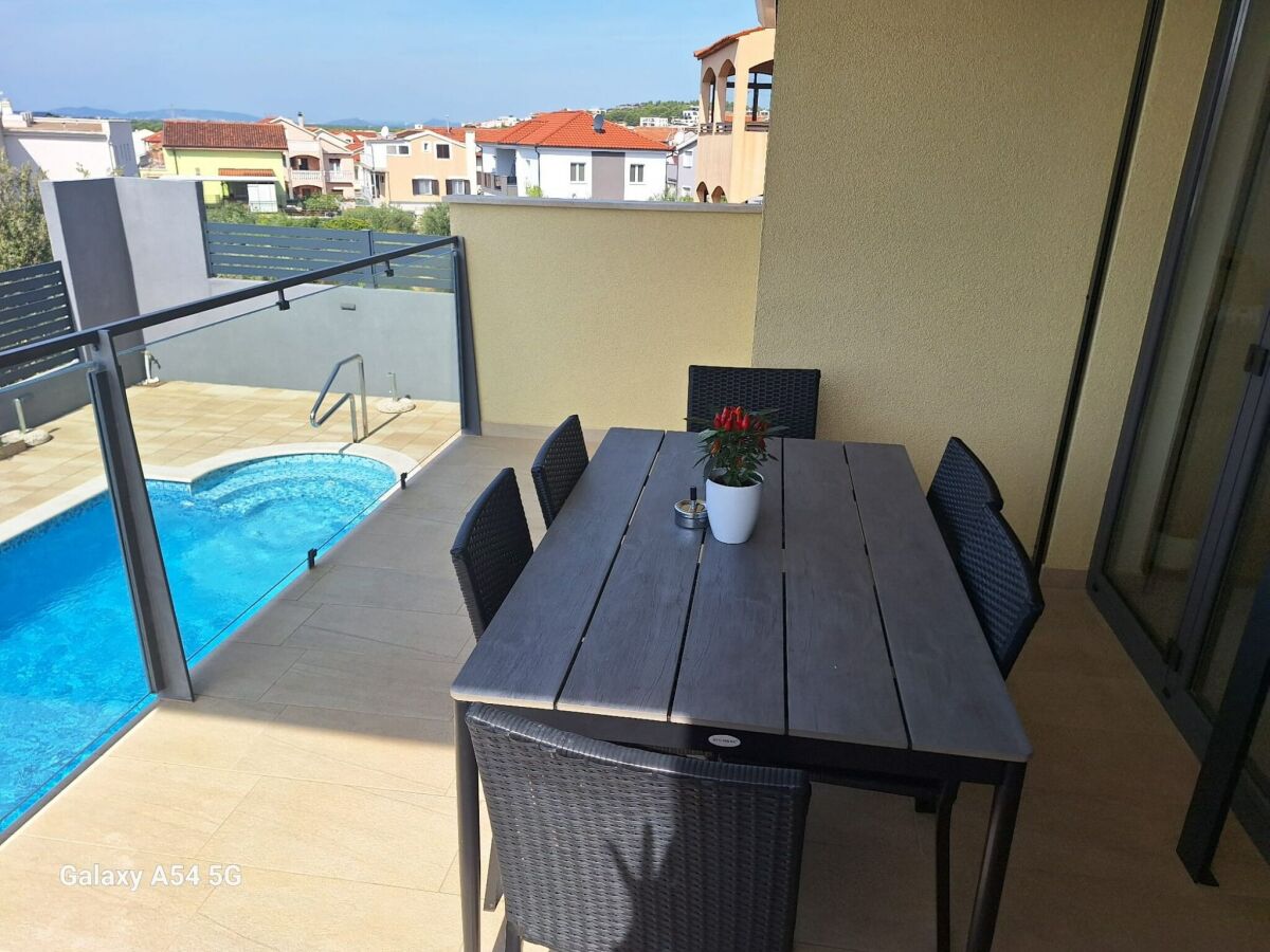 Apartment Two Bedroom Apartment with Balcony and Sea View (Roza) (A1) - Outdoor photo 2