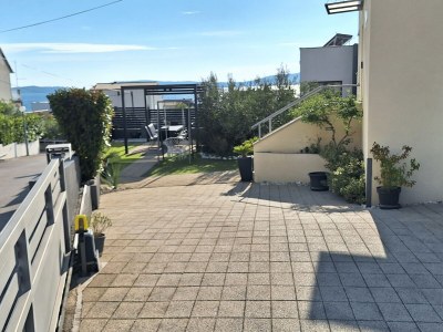 Apartment Two Bedroom Apartment with Balcony and Sea View (Roza) (A1) - Outdoor photo 11