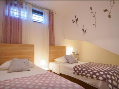 Apartment Two Bedroom Apartment with Balcony and Sea View (Roza) (A1) - Features photo 23