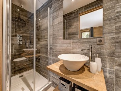 Chalet Spacious Family Chalet in Chamonix - Features photo 30