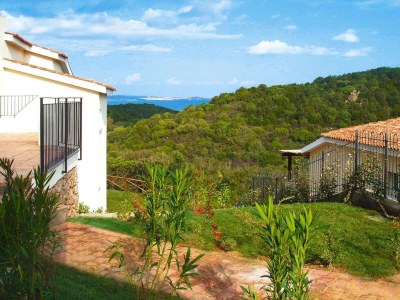 Holiday park Apartment in Golfo Aranci with terrace - Outdoor photo 6