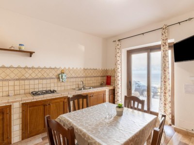 Apartment Wohnung mit Veranda und privatem Parkplatz - Features photo 8