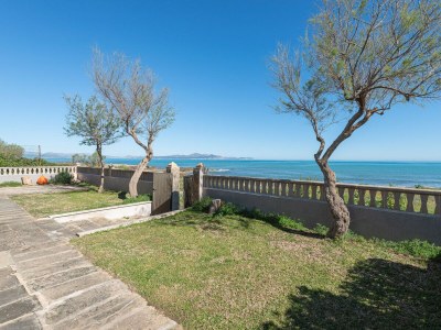 Holiday house BORGES - Outdoor photo 2