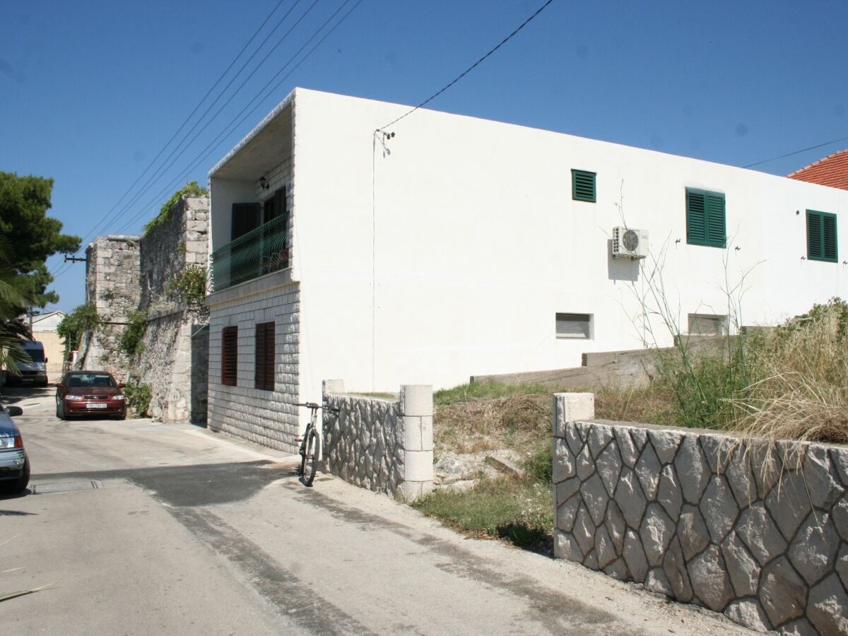 Apartment Two bedroom apartment near beach Sućuraj, Hvar A-136-a - Outdoor photo 2