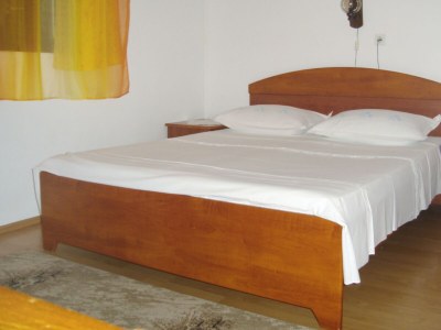 Apartment Two bedroom apartment near beach Sućuraj, Hvar A-136-a - Outdoor photo 7